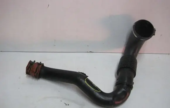 Peugeot Partner III Air intake duct part 4013315A
