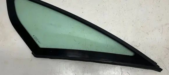 Citroen C4 I Picasso Front triangle window/glass 