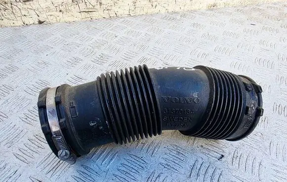 Volvo V40 Air intake duct part 31370134