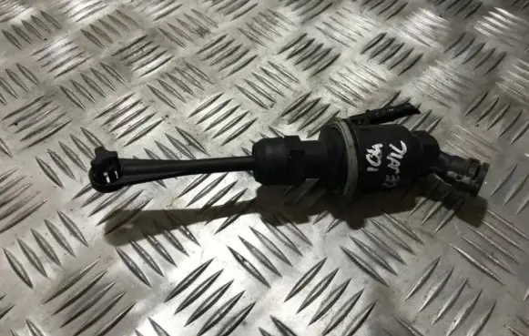 Renault Scenic II - Grand scenic II Clutch master cylinder 8200151785