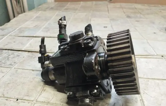 Fiat Croma Fuel injection high pressure pump 0445010150 0055205935