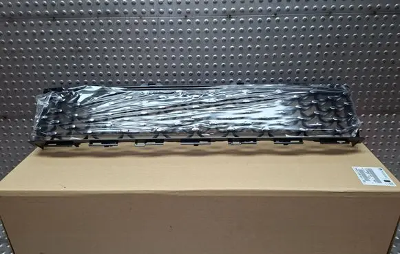 Fiat 500 Front bumper lower grill S26336930 735619520