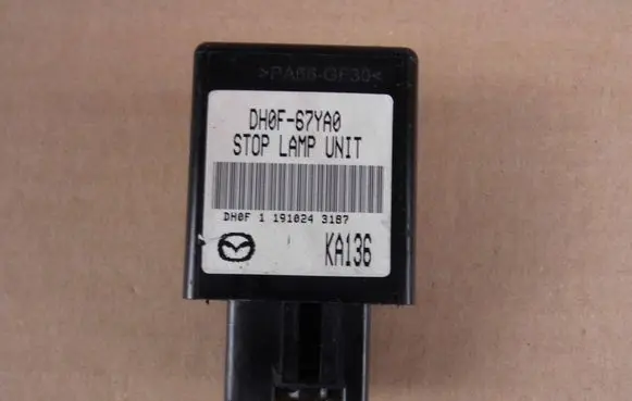 Mazda 6 Rear light relay DH0F67YA0