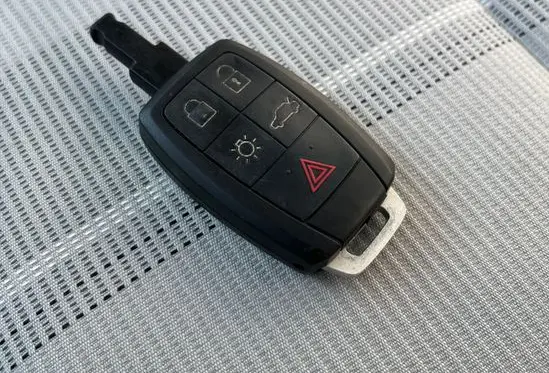 Volvo V50 Ignition key/card 31252736