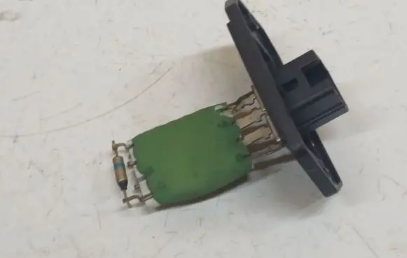 Toyota Corolla Verso AR10 Heater blower motor/fan resistor 