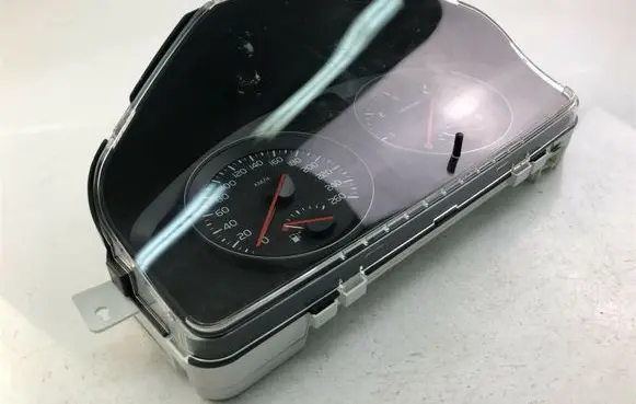Volvo V50 Speedometer (instrument cluster) 31254776 K3577