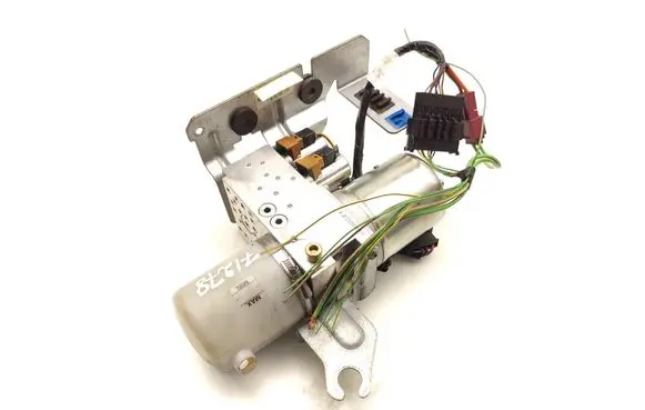 Mercedes-Benz E A207 Convertible roof hydraulic pump 14331184213
