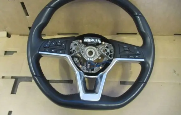 Nissan Qashqai Steering wheel