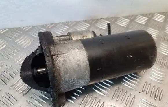 Volvo V70 Starter motor 30724473