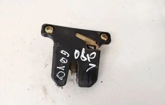 Audi A4 S4 B5 8D Tailgate/trunk/boot lock/catch/latch