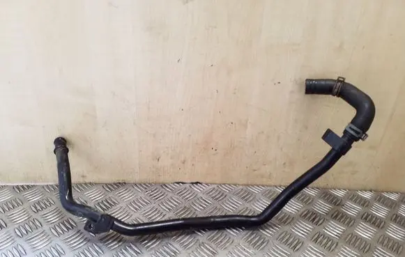 Volkswagen Tiguan Engine coolant pipe/hose 5N0121070F