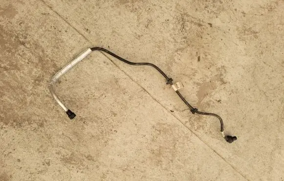 Ford Grand C-MAX Fuel line/pipe/hose 