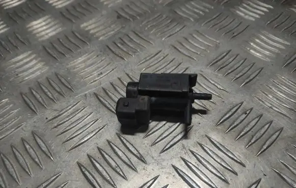 Volvo S80 Turbo solenoid valve 30611668 01T288 72224010