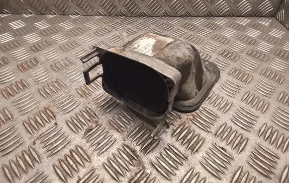 Opel Vivaro Air intake duct part 8200410502 93854152