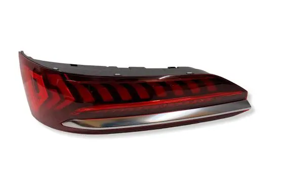 Audi Q7 4M Rear/tail lights 4M0945075