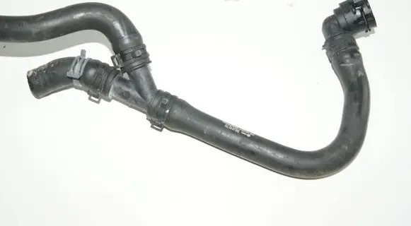 Volkswagen Touran III Engine coolant pipe/hose 5QA122073C