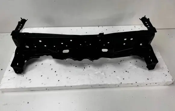 Toyota Yaris Radiator support slam panel