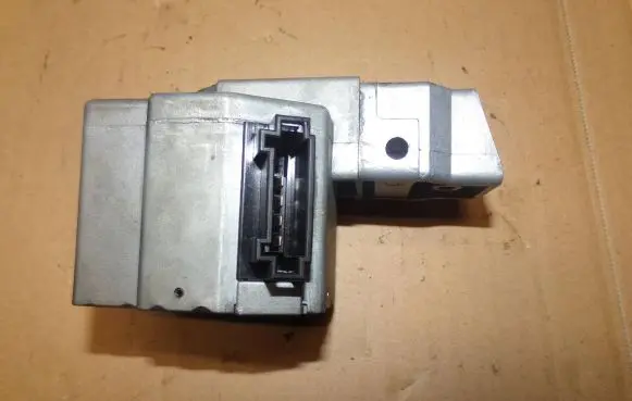 Mercedes-Benz E W210 Steering wheel lock 