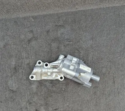 Audi Q7 4L Oil pump 0C8927201A