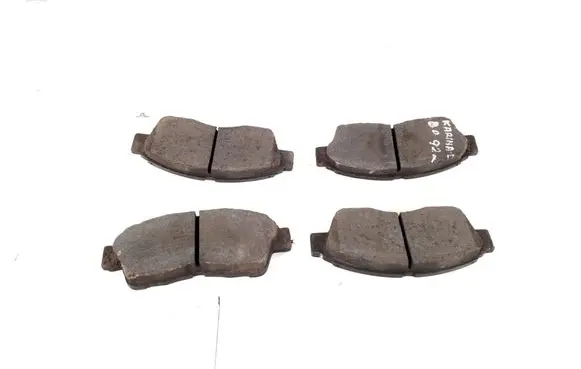 Toyota Carina T190 Brake pads (front) 