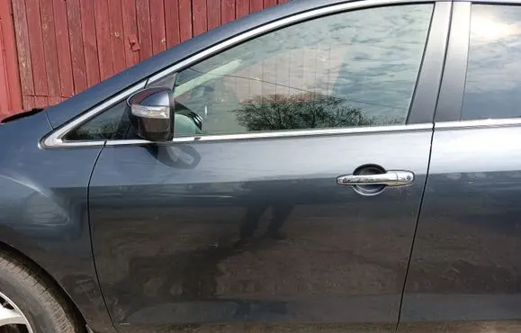 Mazda CX-7 Front door