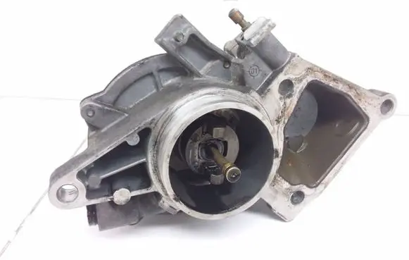 Ford Mondeo Mk III Vacuum pump XS7Q2A451BH