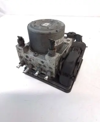Opel Vivaro ABS Pump 476605919R 10022006824 93457527