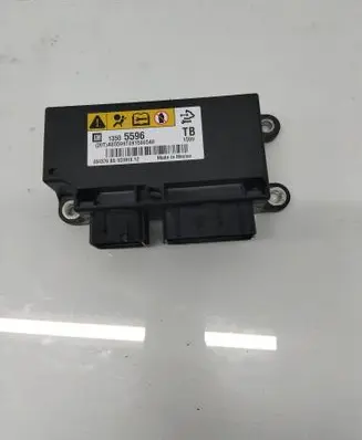 Opel Insignia A Airbag control unit/module 13505596 AS5596T091590549