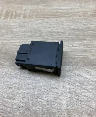 Volkswagen Transporter - Caravelle T4 Windscreen/window heater switch 3A0959621