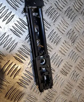 Mercedes-Benz E W212 Seat belt adjustment motor A2128600088