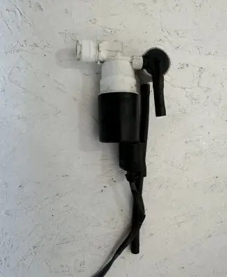 Volvo V60 Windscreen/windshield washer pump 31349264