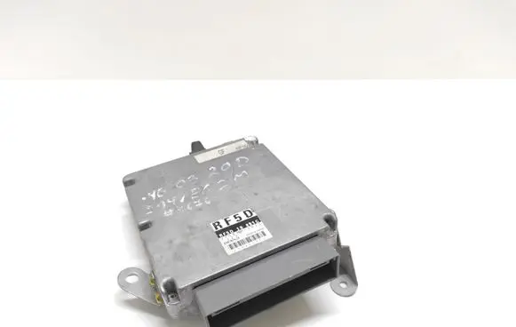 Mazda 6 Engine control unit/module RF5D18881C