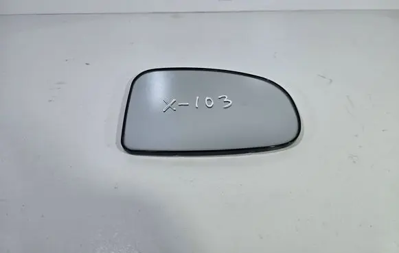 Toyota Prius (XW30) Wing mirror glass SR1400