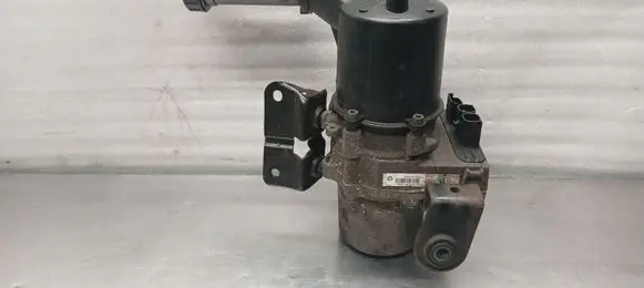 Peugeot 5008 Power steering pump 113092