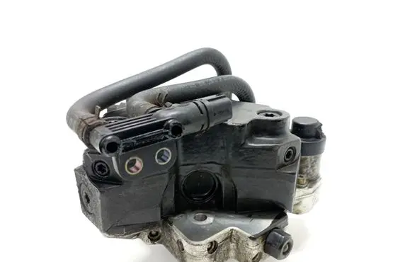 KIA Sportage Fuel injection high pressure pump 0445010121 3310027400