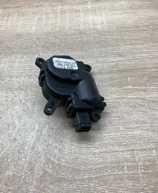 Ford Mondeo MK IV Air flap motor/actuator 1M5H19B634AA