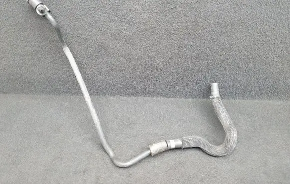 Audi A4 S4 B9 Engine coolant pipe/hose 04L129979A