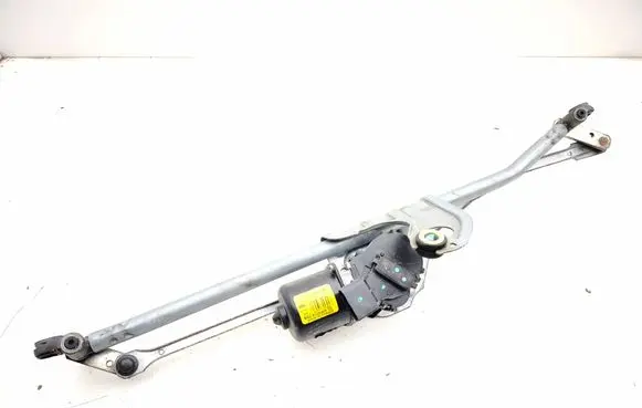 Front wiper linkage and motor
