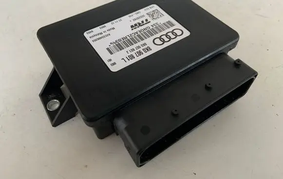 Audi Q5 SQ5 Hand brake control module 8K0907801L 8K0907801J