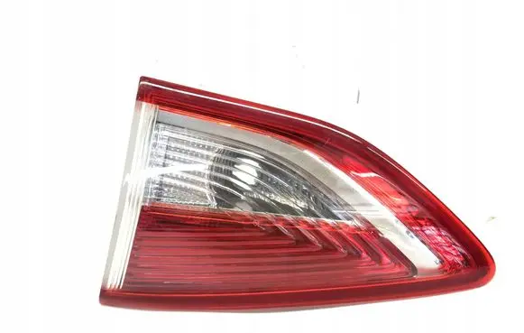 Ford Kuga II Tailgate rear/tail lights 13A602