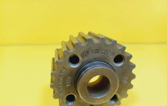 Volkswagen PASSAT B6 Crankshaft gear 038105263F