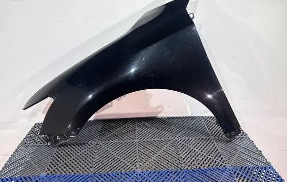 Lexus CT 200H Fender