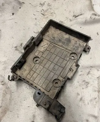Renault Scenic II - Grand scenic II Battery tray 8200166032