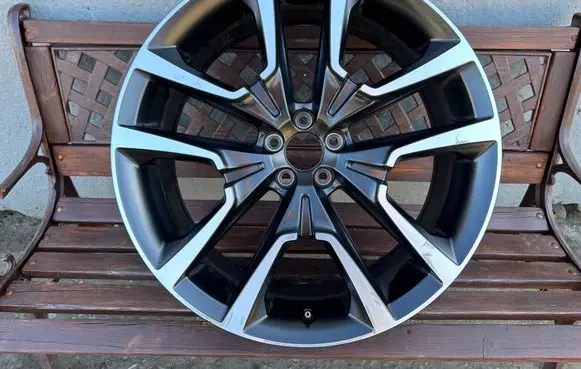 Volvo XC90 R22 alloy rim 32327098