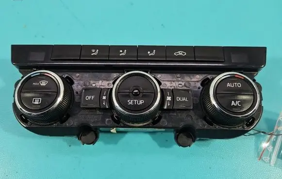 Skoda Octavia Mk3 (5E) Climate control/heater control trim 5E0907044 IMPRK1541951