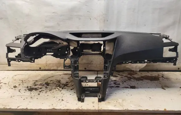 Subaru Legacy Dashboard EZ5S0809 WY40L013272