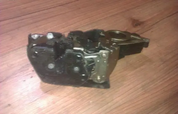 Hyundai Matrix Rear door lock