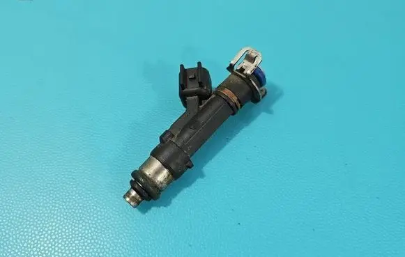 Volvo V70 Fuel injector 0280158105 IMPRK1564975
