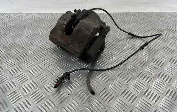 Mercedes-Benz E W212 Front brake caliper