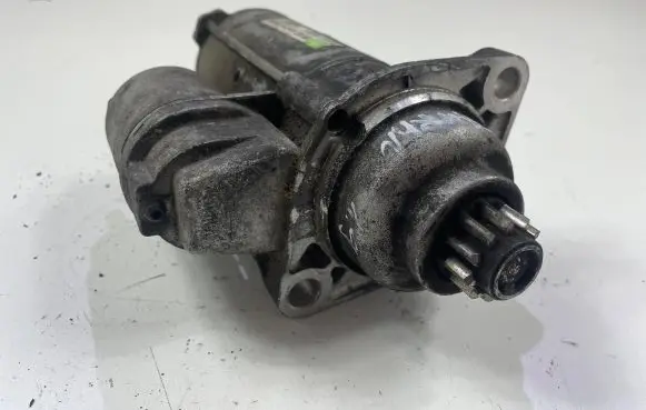 Volkswagen Touran I Starter motor